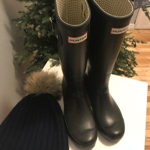 Hunter mid calf rain boots